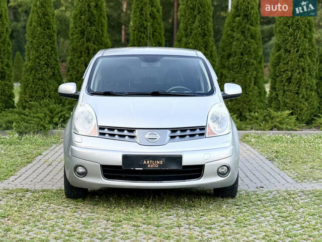 Серый Ниссан Ноут, объемом двигателя 1.6 л и пробегом 207 тыс. км за 7500 $, фото 5 на Automoto.ua