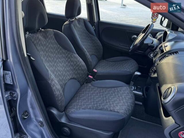 Сірий Ніссан Ноут, об'ємом двигуна 1.6 л та пробігом 206 тис. км за 6399 $, фото 44 на Automoto.ua
