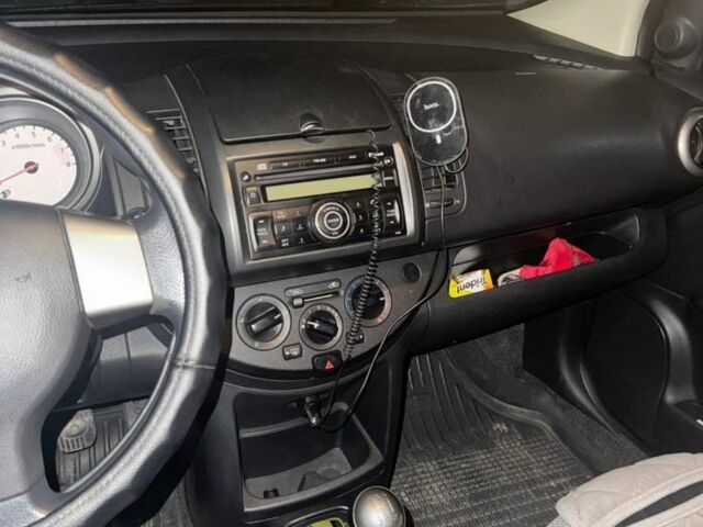 Сірий Ніссан Ноут, об'ємом двигуна 1.6 л та пробігом 198 тис. км за 5900 $, фото 4 на Automoto.ua