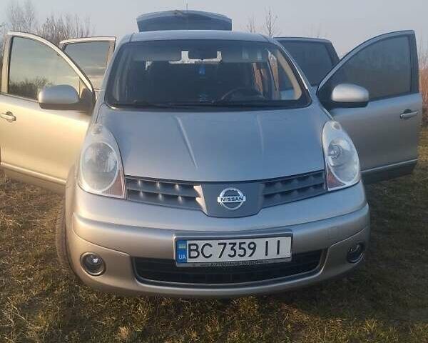 Сірий Ніссан Ноут, об'ємом двигуна 1.6 л та пробігом 144 тис. км за 6300 $, фото 5 на Automoto.ua