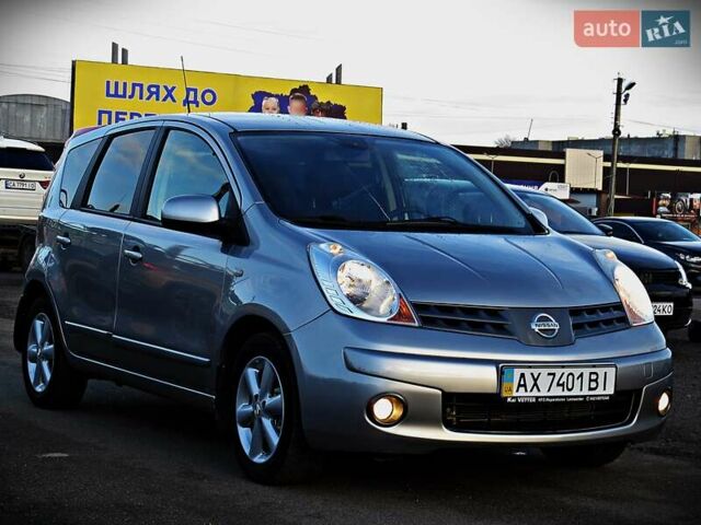 Серый Ниссан Ноут, объемом двигателя 1.6 л и пробегом 144 тыс. км за 7700 $, фото 1 на Automoto.ua