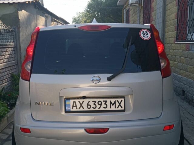 Сірий Ніссан Ноут, об'ємом двигуна 1.6 л та пробігом 236 тис. км за 5799 $, фото 4 на Automoto.ua