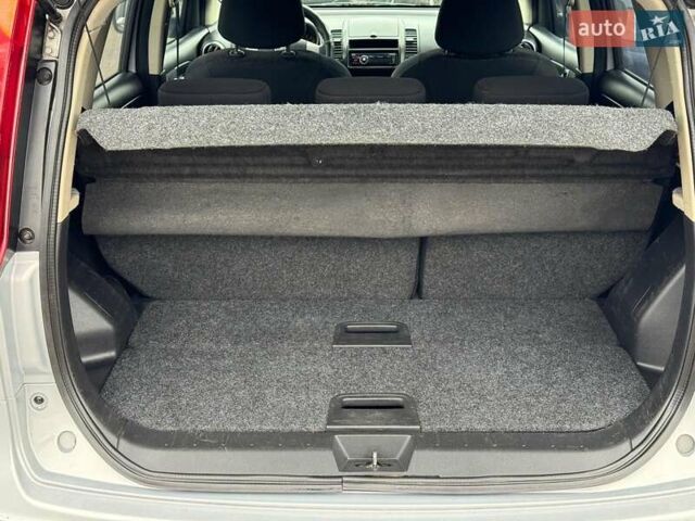 Сірий Ніссан Ноут, об'ємом двигуна 1.4 л та пробігом 137 тис. км за 4990 $, фото 16 на Automoto.ua