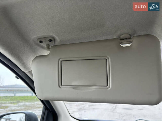 Серый Ниссан Ноут, объемом двигателя 0 л и пробегом 215 тыс. км за 5599 $, фото 45 на Automoto.ua