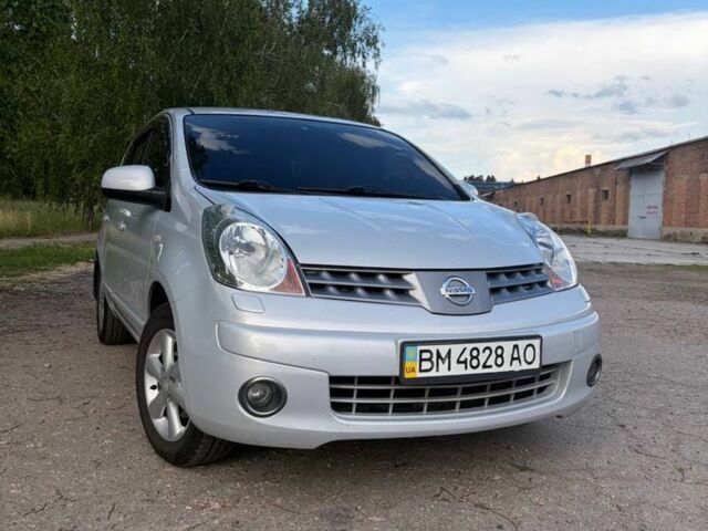 Сірий Ніссан Ноут, об'ємом двигуна 1.6 л та пробігом 200 тис. км за 5200 $, фото 3 на Automoto.ua