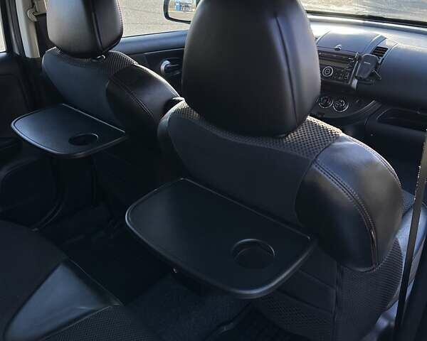 Серый Ниссан Ноут, объемом двигателя 1.6 л и пробегом 120 тыс. км за 6999 $, фото 11 на Automoto.ua