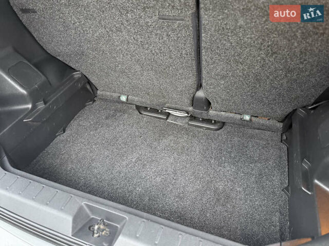 Серый Ниссан Ноут, объемом двигателя 1.4 л и пробегом 142 тыс. км за 5200 $, фото 75 на Automoto.ua