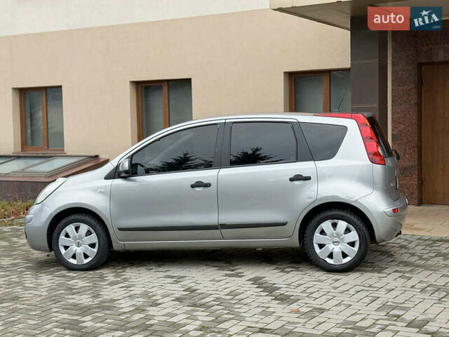 Серый Ниссан Ноут, объемом двигателя 1.4 л и пробегом 142 тыс. км за 5200 $, фото 32 на Automoto.ua