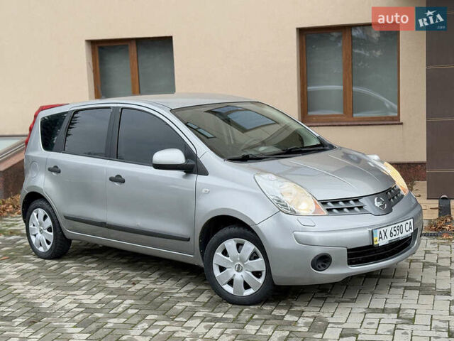 Серый Ниссан Ноут, объемом двигателя 1.4 л и пробегом 142 тыс. км за 5200 $, фото 3 на Automoto.ua