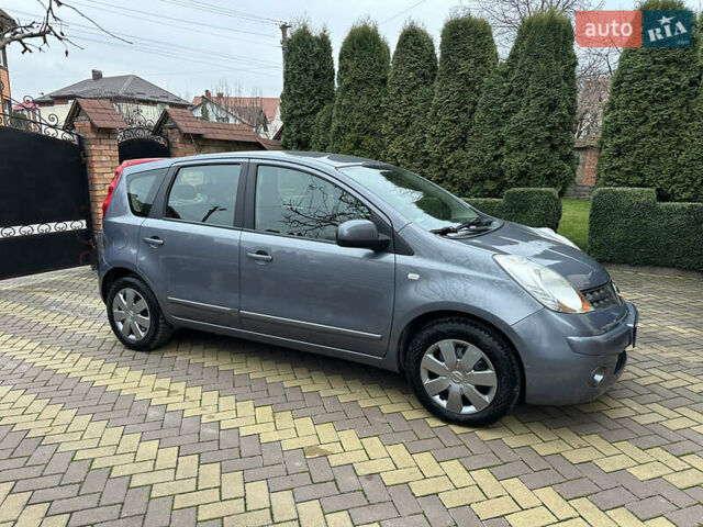 Сірий Ніссан Ноут, об'ємом двигуна 1.6 л та пробігом 190 тис. км за 7950 $, фото 4 на Automoto.ua