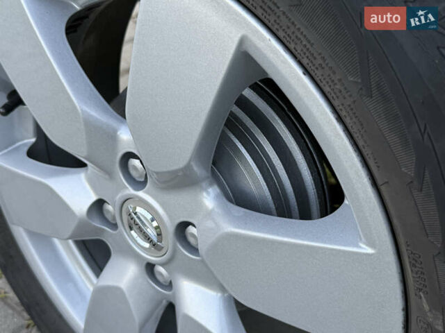 Серый Ниссан Ноут, объемом двигателя 1.6 л и пробегом 207 тыс. км за 7500 $, фото 46 на Automoto.ua