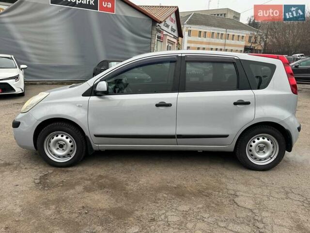 Сірий Ніссан Ноут, об'ємом двигуна 1.4 л та пробігом 137 тис. км за 4990 $, фото 8 на Automoto.ua