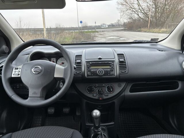 Сірий Ніссан Ноут, об'ємом двигуна 0 л та пробігом 214 тис. км за 5699 $, фото 22 на Automoto.ua