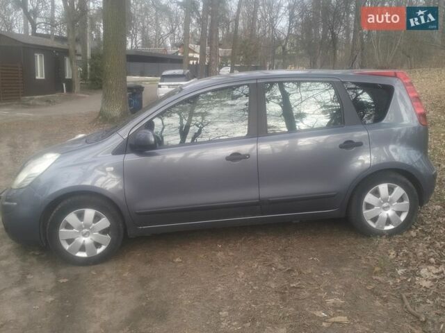 Сірий Ніссан Ноут, об'ємом двигуна 1.4 л та пробігом 220 тис. км за 5400 $, фото 3 на Automoto.ua