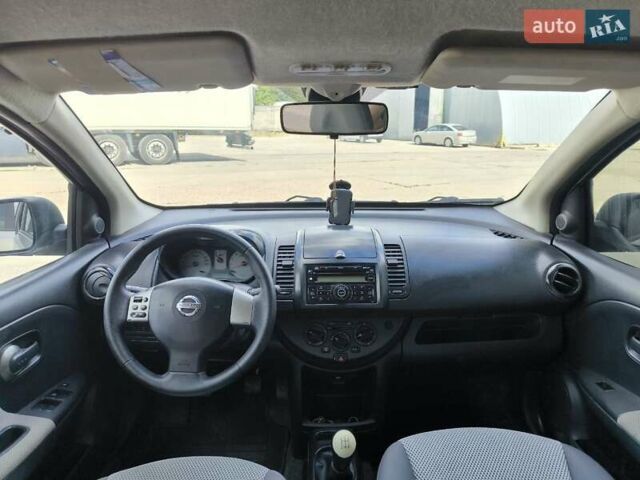 Сірий Ніссан Ноут, об'ємом двигуна 1.4 л та пробігом 293 тис. км за 5100 $, фото 16 на Automoto.ua