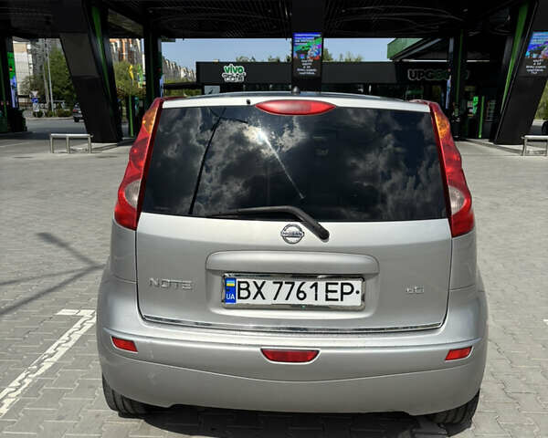 Сірий Ніссан Ноут, об'ємом двигуна 1.5 л та пробігом 260 тис. км за 5150 $, фото 2 на Automoto.ua