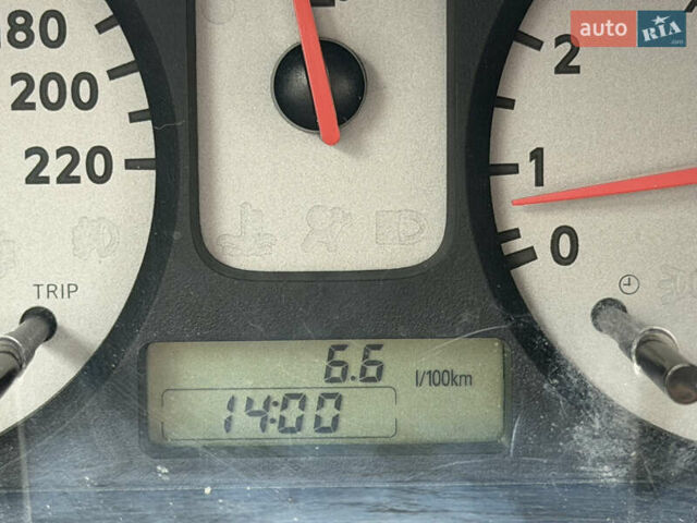 Серый Ниссан Ноут, объемом двигателя 1.6 л и пробегом 198 тыс. км за 5700 $, фото 11 на Automoto.ua