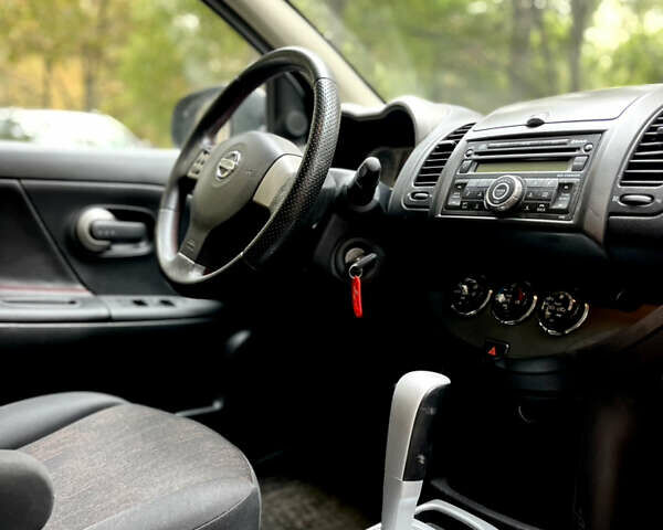 Сірий Ніссан Ноут, об'ємом двигуна 1.6 л та пробігом 248 тис. км за 6100 $, фото 6 на Automoto.ua