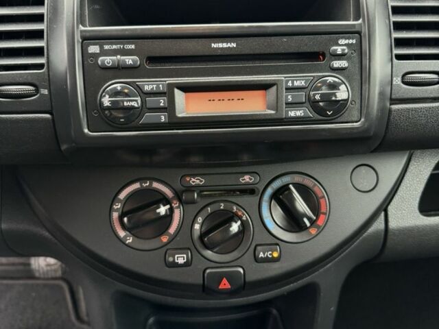 Сірий Ніссан Ноут, об'ємом двигуна 1.4 л та пробігом 182 тис. км за 5700 $, фото 11 на Automoto.ua