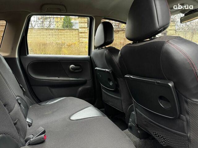 Серый Ниссан Ноут, объемом двигателя 1.6 л и пробегом 127 тыс. км за 5890 $, фото 27 на Automoto.ua