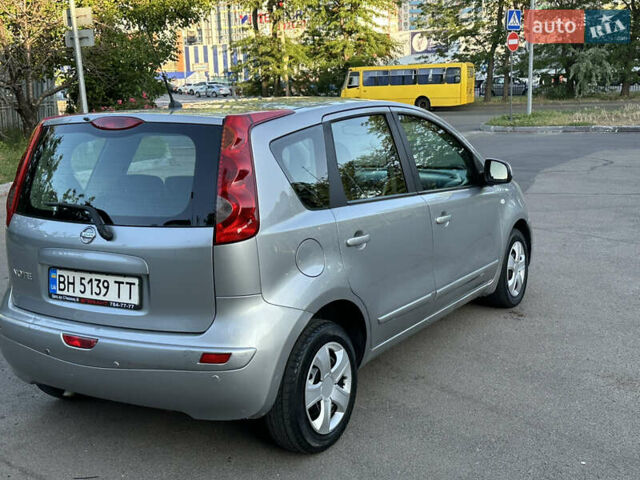 Серый Ниссан Ноут, объемом двигателя 1.6 л и пробегом 250 тыс. км за 5800 $, фото 9 на Automoto.ua