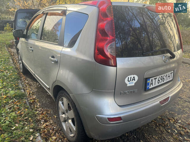 Серый Ниссан Ноут, объемом двигателя 1.6 л и пробегом 237 тыс. км за 7000 $, фото 3 на Automoto.ua