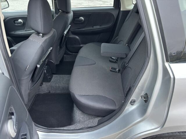 Сірий Ніссан Ноут, об'ємом двигуна 0 л та пробігом 214 тис. км за 5699 $, фото 20 на Automoto.ua