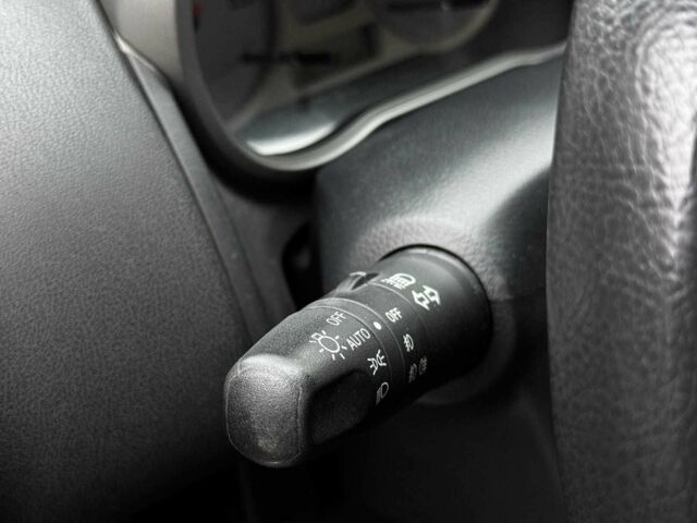 Сірий Ніссан Ноут, об'ємом двигуна 1.6 л та пробігом 127 тис. км за 5890 $, фото 17 на Automoto.ua