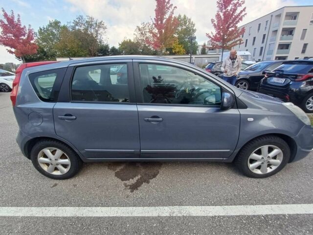 Серый Ниссан Ноут, объемом двигателя 0 л и пробегом 115 тыс. км за 6300 $, фото 1 на Automoto.ua