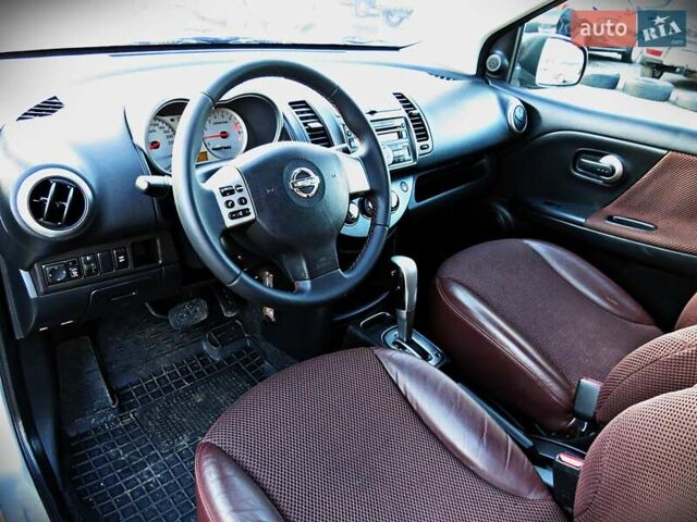Серый Ниссан Ноут, объемом двигателя 1.6 л и пробегом 144 тыс. км за 7700 $, фото 5 на Automoto.ua