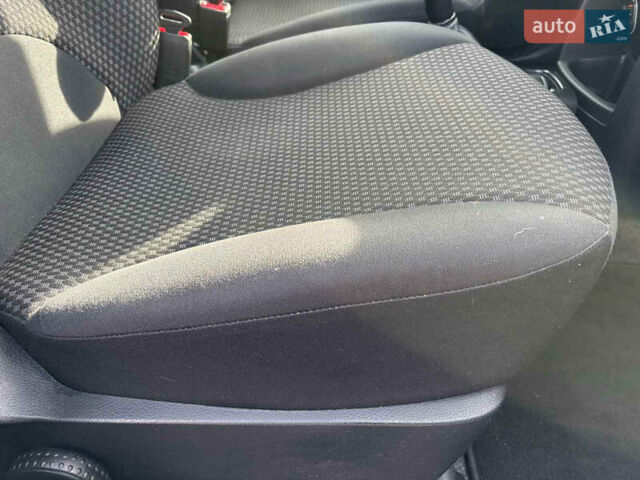 Ніссан Ноут 2009 у Хороле на Automoto.ua Сірий Ніссан Ноут, об'ємом двигуна 0 л та пробігом 214 тис. км за 5650 $, фото 26 на Automoto.ua