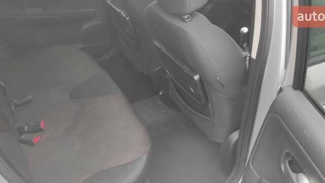 Серый Ниссан Ноут, объемом двигателя 1.6 л и пробегом 218 тыс. км за 6700 $, фото 19 на Automoto.ua