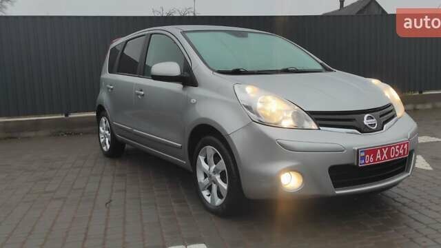 Серый Ниссан Ноут, объемом двигателя 1.6 л и пробегом 218 тыс. км за 6700 $, фото 26 на Automoto.ua