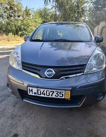 Сірий Ніссан Ноут, об'ємом двигуна 1.6 л та пробігом 159 тис. км за 6300 $, фото 3 на Automoto.ua