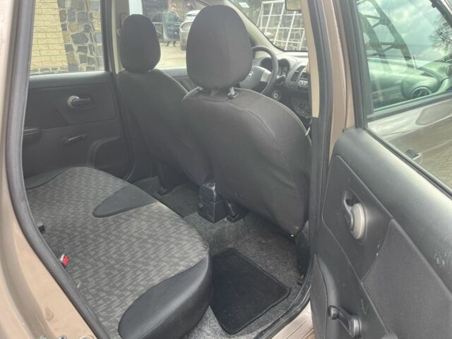 Серый Ниссан Ноут, объемом двигателя 1.6 л и пробегом 250 тыс. км за 1900 $, фото 11 на Automoto.ua