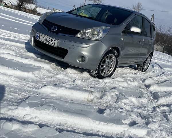 Серый Ниссан Ноут, объемом двигателя 1.39 л и пробегом 200 тыс. км за 6000 $, фото 8 на Automoto.ua
