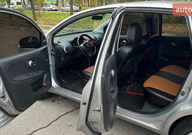 Ніссан Ноут 2009 у Умани на Automoto.ua Сірий Ніссан Ноут, об'ємом двигуна 1.6 л та пробігом 178 тис. км за 6400 $, фото 30 на Automoto.ua