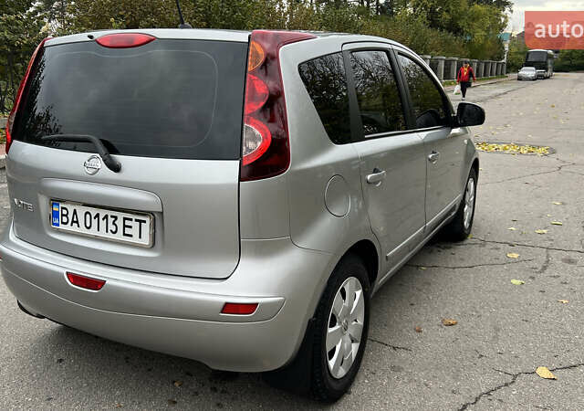 Ніссан Ноут 2009 у Умани на Automoto.ua Сірий Ніссан Ноут, об'ємом двигуна 1.6 л та пробігом 178 тис. км за 6400 $, фото 19 на Automoto.ua