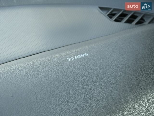 Сірий Ніссан Ноут, об'ємом двигуна 1.4 л та пробігом 194 тис. км за 5499 $, фото 23 на Automoto.ua