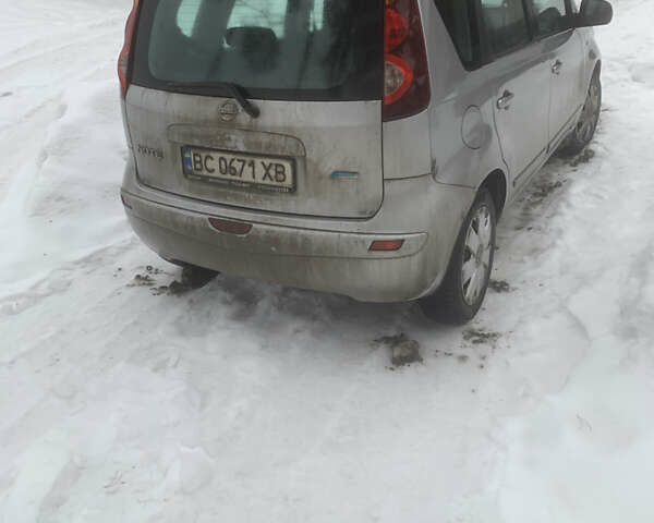 Серый Ниссан Ноут, объемом двигателя 1.39 л и пробегом 112 тыс. км за 5500 $, фото 2 на Automoto.ua