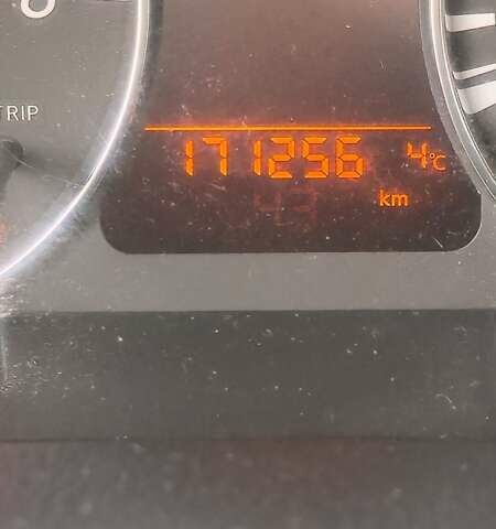 Серый Ниссан Ноут, объемом двигателя 1.4 л и пробегом 171 тыс. км за 6300 $, фото 15 на Automoto.ua