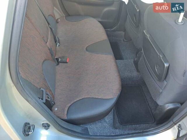 Сірий Ніссан Ноут, об'ємом двигуна 1.39 л та пробігом 146 тис. км за 6000 $, фото 15 на Automoto.ua
