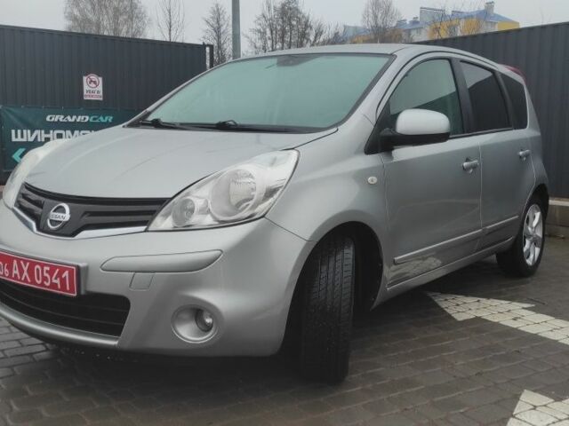 Серый Ниссан Ноут, объемом двигателя 1.6 л и пробегом 219 тыс. км за 6700 $, фото 19 на Automoto.ua