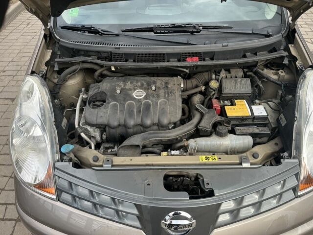Серый Ниссан Ноут, объемом двигателя 1.6 л и пробегом 250 тыс. км за 1900 $, фото 16 на Automoto.ua