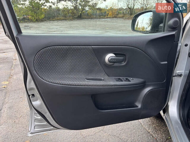 Ніссан Ноут 2009 у Хороле на Automoto.ua Сірий Ніссан Ноут, об'ємом двигуна 0 л та пробігом 214 тис. км за 5650 $, фото 38 на Automoto.ua