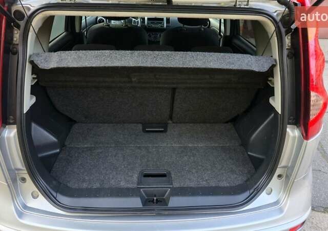 Серый Ниссан Ноут, объемом двигателя 1.4 л и пробегом 171 тыс. км за 6300 $, фото 5 на Automoto.ua