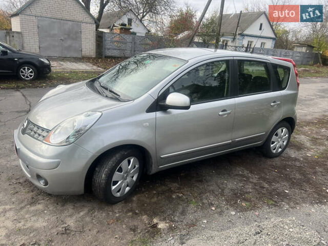 Ніссан Ноут 2009 у Хороле на Automoto.ua Сірий Ніссан Ноут, об'ємом двигуна 0 л та пробігом 214 тис. км за 5650 $, фото 5 на Automoto.ua