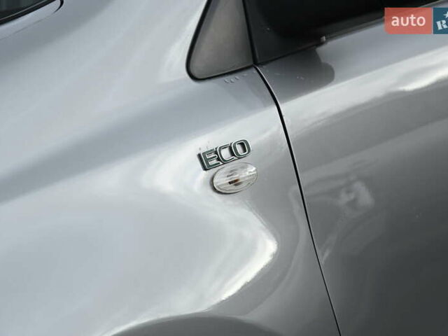 Серый Ниссан Ноут, объемом двигателя 1.4 л и пробегом 194 тыс. км за 5899 $, фото 9 на Automoto.ua