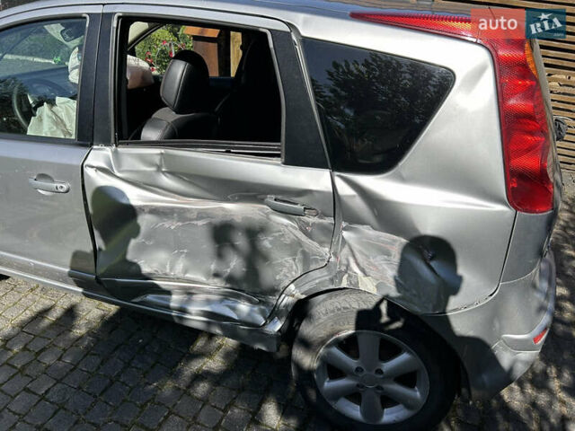 Сірий Ніссан Ноут, об'ємом двигуна 1.46 л та пробігом 270 тис. км за 2100 $, фото 5 на Automoto.ua