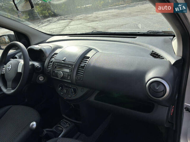 Ніссан Ноут 2009 у Хороле на Automoto.ua Сірий Ніссан Ноут, об'ємом двигуна 0 л та пробігом 214 тис. км за 5650 $, фото 43 на Automoto.ua